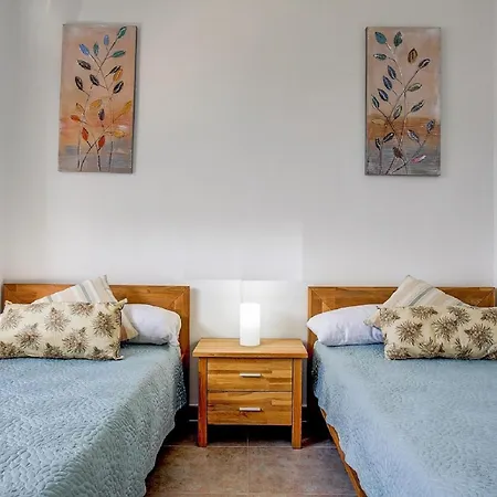 Apartamento Jardines De *