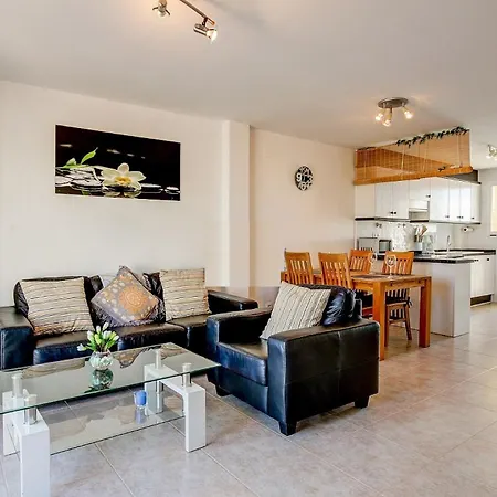 Apartamento Jardines De *